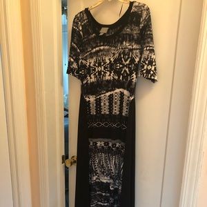 BLACK AND WHITE print maxi